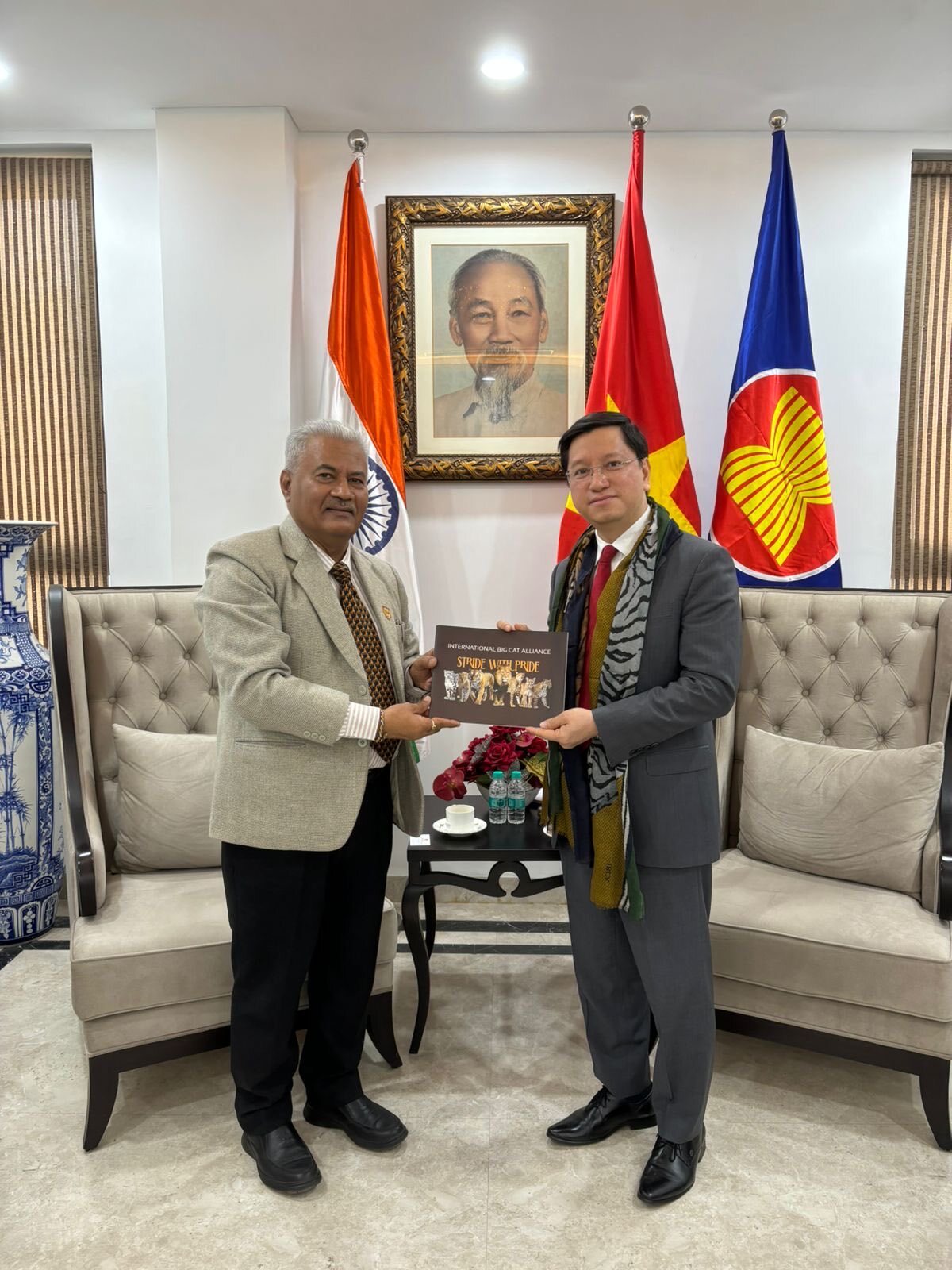 Republic of Guatemala meeting photograph